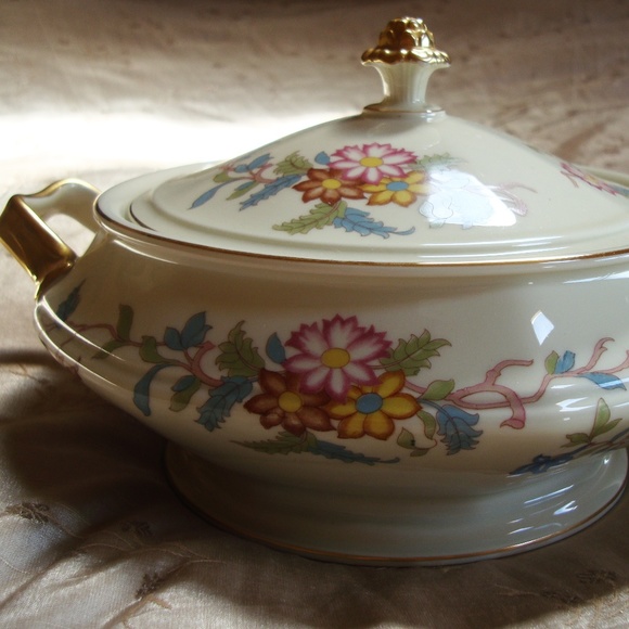 Vintage Continental Ivory Bavaria Vegetable Bowl - Picture 4 of 8